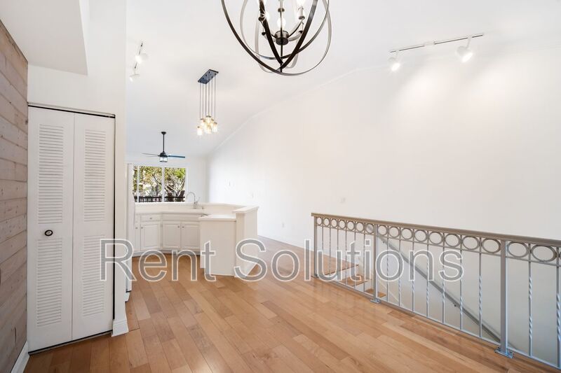 Spacious 1BR/1BA Harbour Island Condo in Gated Island Walk property image