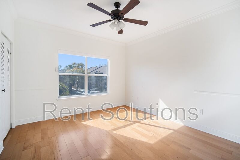 Spacious 1BR/1BA Harbour Island Condo in Gated Island Walk property image