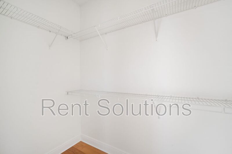 Spacious 1BR/1BA Harbour Island Condo in Gated Island Walk property image