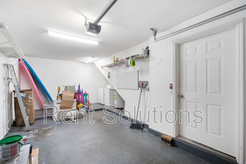 Spacious 1BR/1BA Harbour Island Condo in Gated Island Walk property image