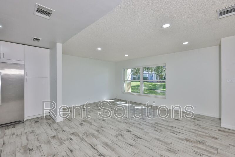 Beautiful 3/1.5 Lutz Townhome property image