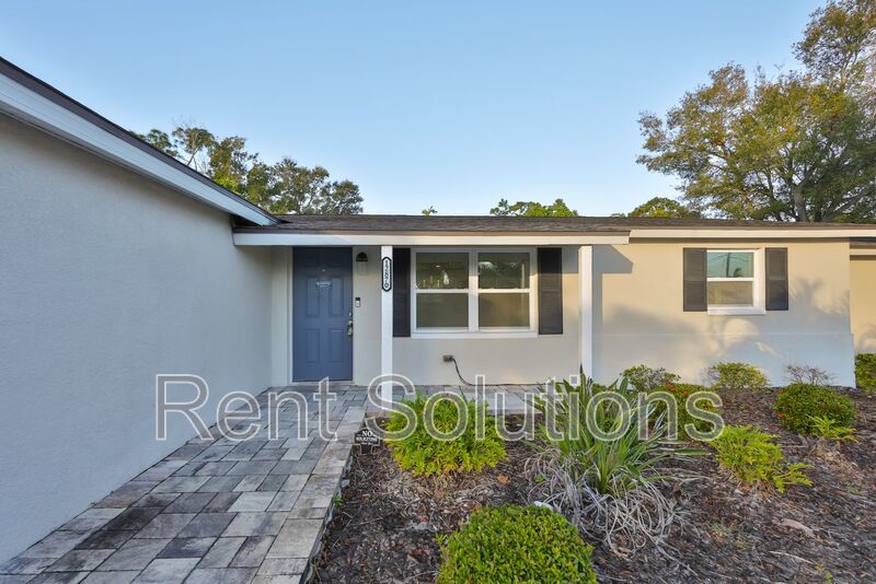 MOVE IN READY! EVERYTHING Updated! 3 bedroom 2 bathroom Pool Home in Largo property image