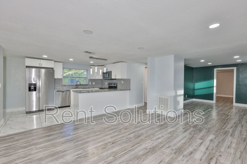 MOVE IN READY! EVERYTHING Updated! 3 bedroom 2 bathroom Pool Home in Largo property image