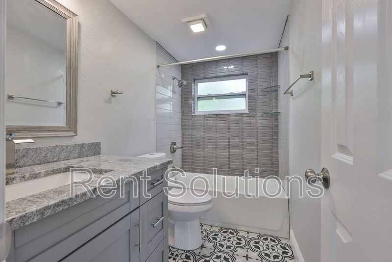 MOVE IN READY! EVERYTHING Updated! 3 bedroom 2 bathroom Pool Home in Largo property image