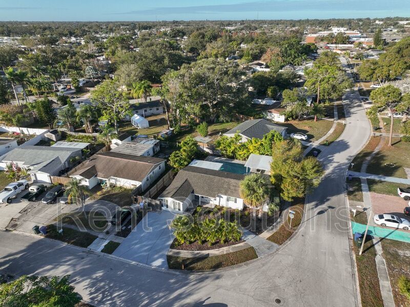 MOVE IN READY! EVERYTHING Updated! 3 bedroom 2 bathroom Pool Home in Largo property image