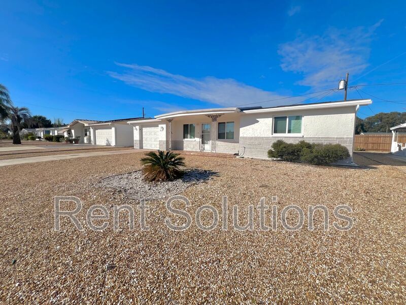 Meticulousy Clean 2BD/1.5BTH Home in New Port Richey property image