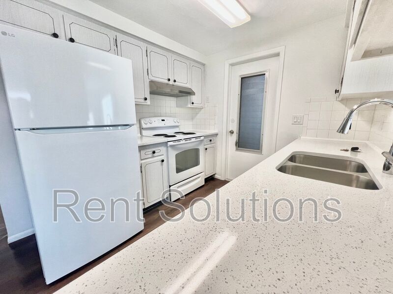 Meticulousy Clean 2BD/1.5BTH Home in New Port Richey property image