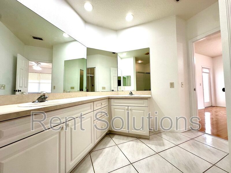 Fantastic 3BR/2BA/1 Car Gar Condo, unfurnished with water view, available now! property image