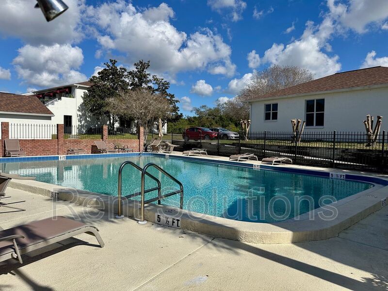 Fantastic 3BR/2BA/1 Car Gar Condo, unfurnished with water view, available now! property image