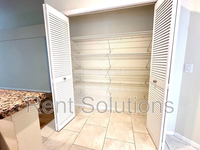 Executive Style 4BR/3BA/2 Car Garage Home for Rent in Greater Palm Harbor - 2,374 sq ft of Exquisite Living Space! property image