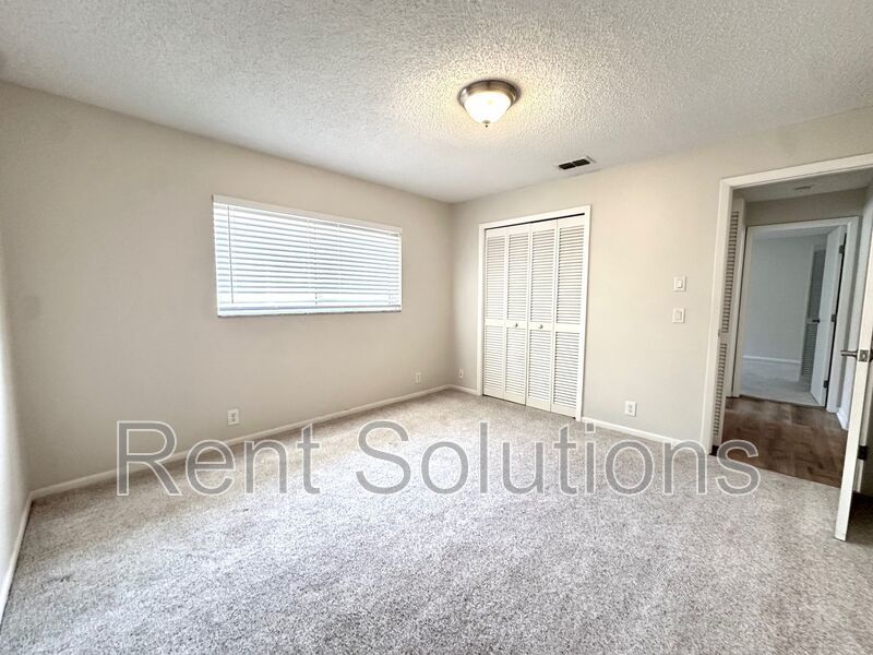 Executive Style 4BR/3BA/2 Car Garage Home for Rent in Greater Palm Harbor - 2,374 sq ft of Exquisite Living Space! property image