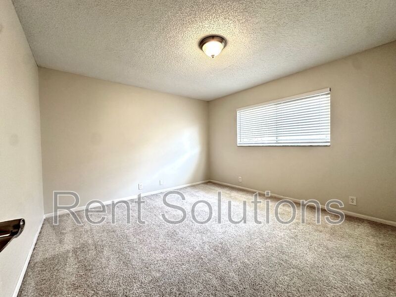 Executive Style 4BR/3BA/2 Car Garage Home for Rent in Greater Palm Harbor - 2,374 sq ft of Exquisite Living Space! property image