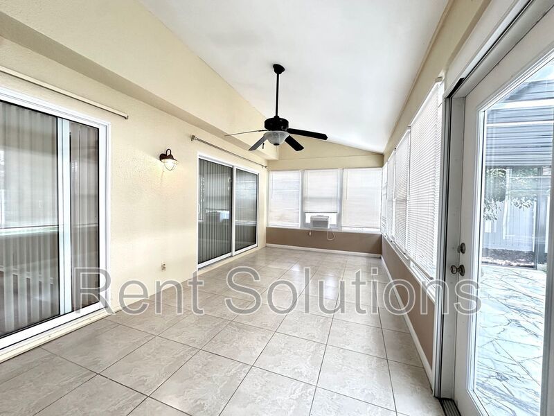 Executive Style 4BR/3BA/2 Car Garage Home for Rent in Greater Palm Harbor - 2,374 sq ft of Exquisite Living Space! property image