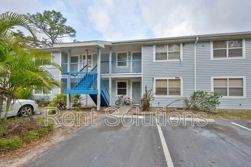 Fantastic Location near USF Area perfect for students, traveling nurses, and working professionals! property image