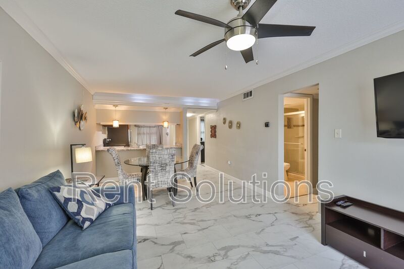 Fantastic Location near USF Area perfect for students, traveling nurses, and working professionals! property image