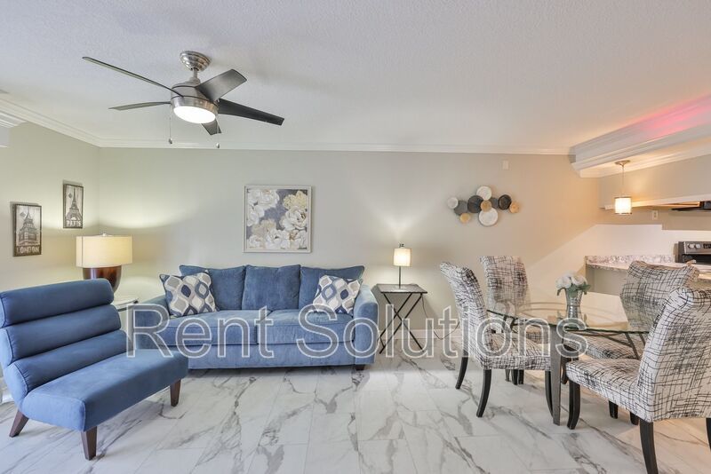 Fantastic Location near USF Area perfect for students, traveling nurses, and working professionals! property image