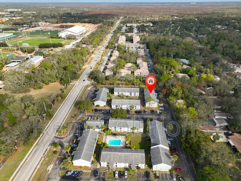 Fantastic Location near USF Area perfect for students, traveling nurses, and working professionals! property image