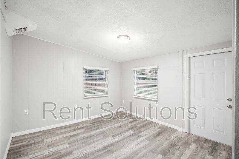 Fully Renovated 3-Bedroom Home with Big Fully Fenced Backyard! property image