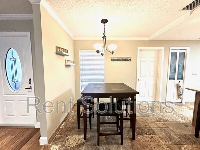 Gorgeous 3br/2ba home in Largo, FURNISHED/ANNUAL! property image