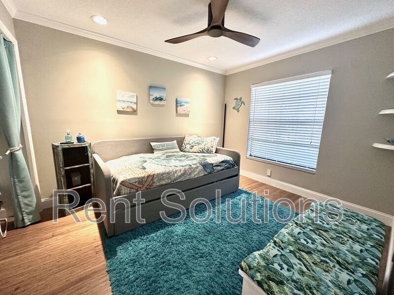 Gorgeous 3br/2ba home in Largo, FURNISHED/ANNUAL! property image