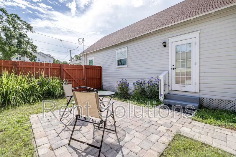 Remodeled South Tampa 3BR/2BA with fenced yard near Macdill AFB property image