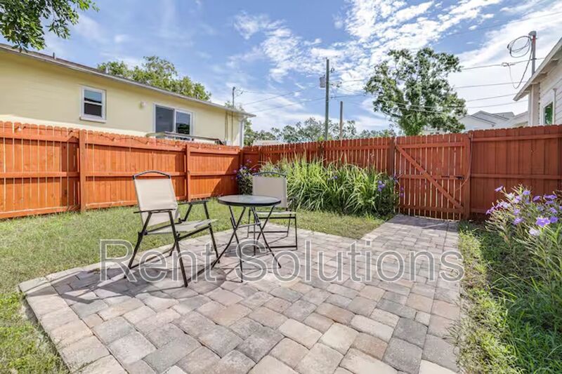 Remodeled South Tampa 3BR/2BA with fenced yard near Macdill AFB property image