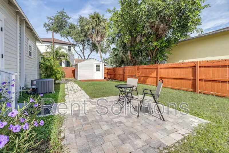 Remodeled South Tampa 3BR/2BA with fenced yard near Macdill AFB property image