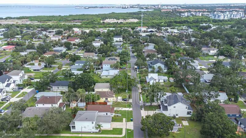 Remodeled South Tampa 3BR/2BA with fenced yard near Macdill AFB property image