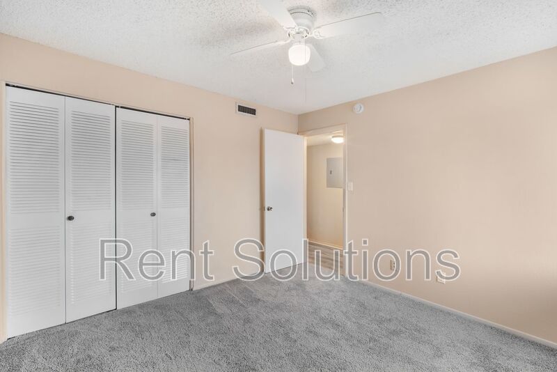 Cozy 2 Bed 1.5 Bathroom in Temple Terrace property image