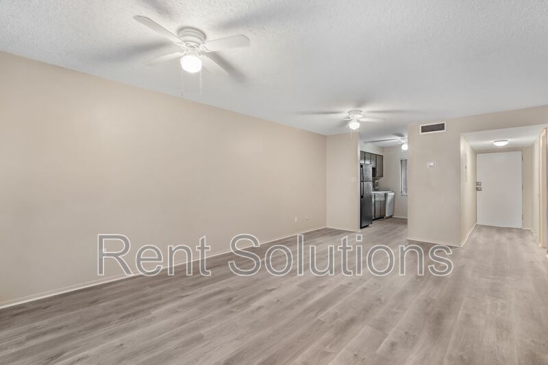 Cozy 2 Bed 1.5 Bathroom in Temple Terrace property image