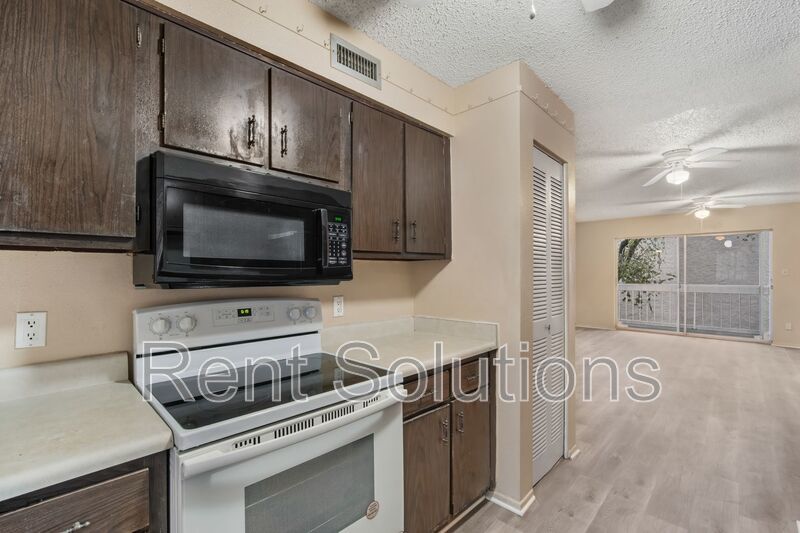 Cozy 2 Bed 1.5 Bathroom in Temple Terrace property image