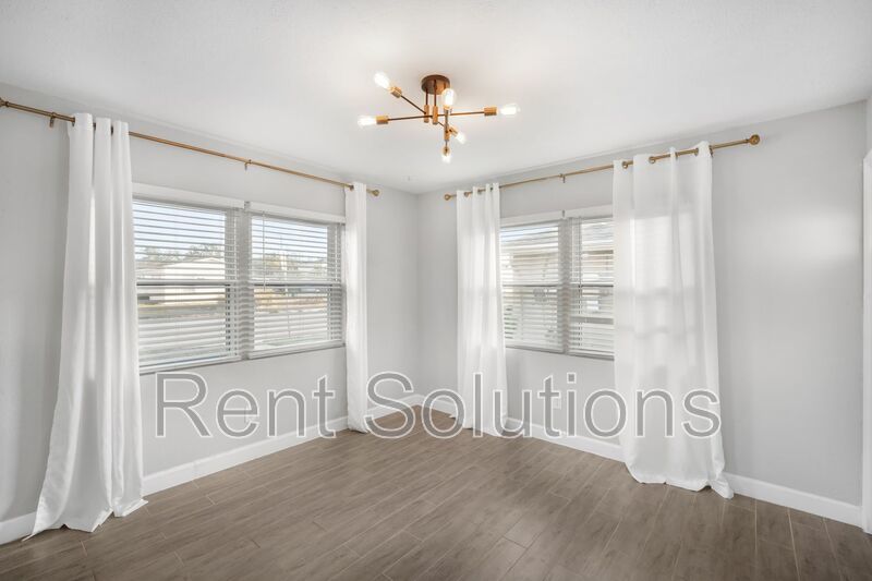 Beautifully Renovated 2 Bedroom 1 Bath property image