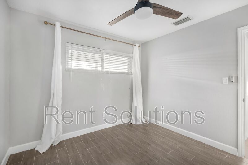 Beautifully Renovated 2 Bedroom 1 Bath property image