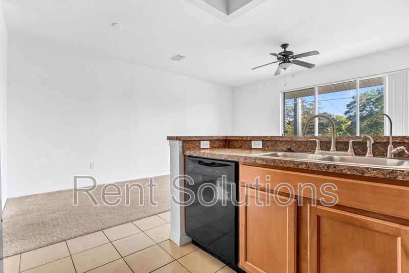 Fantastic Townhome 3bd/2.5ba/1 car garage in Highland Glen, Clearwater! property image