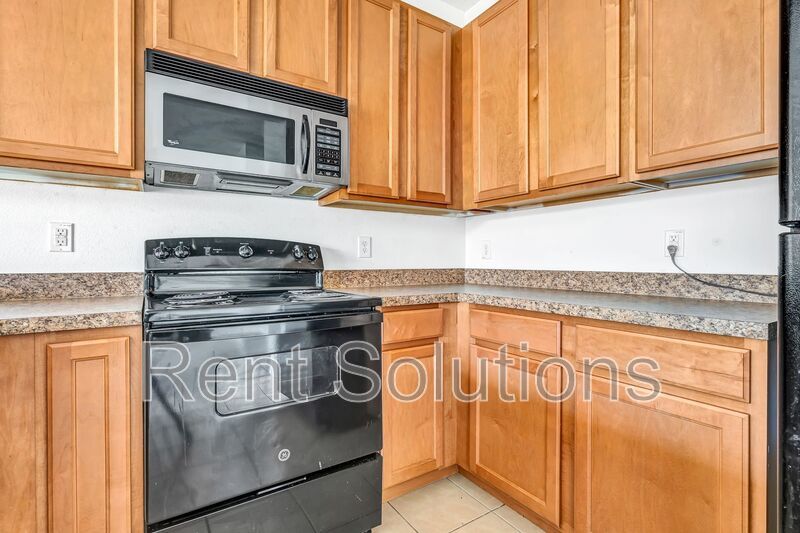 Fantastic Townhome 3bd/2.5ba/1 car garage in Highland Glen, Clearwater! property image