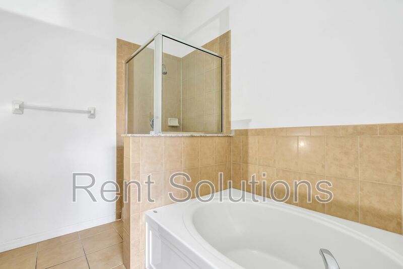 Fantastic Townhome 3bd/2.5ba/1 car garage in Highland Glen, Clearwater! property image