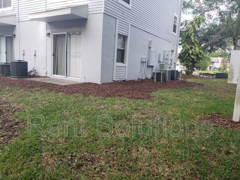 Nice 1 Bed/ 1 Bath in  Gated Community with Lakes/Ponds! property image